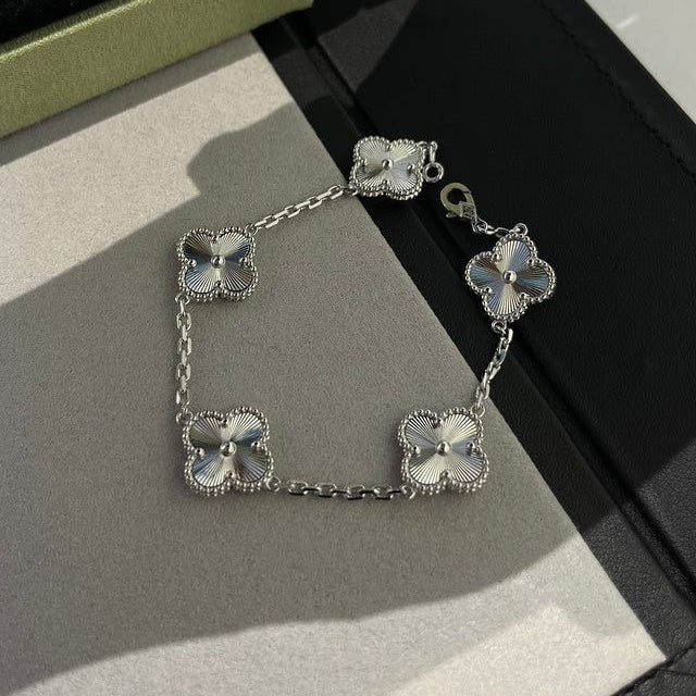 CLOVER | Silver Bracelet